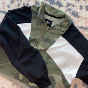 Hollister zip up Camo size M
